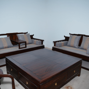 Sofa with ice-crack pattern decoration